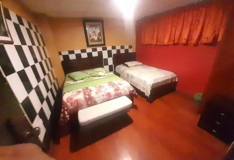 Majatalo Hostal California Star Quito