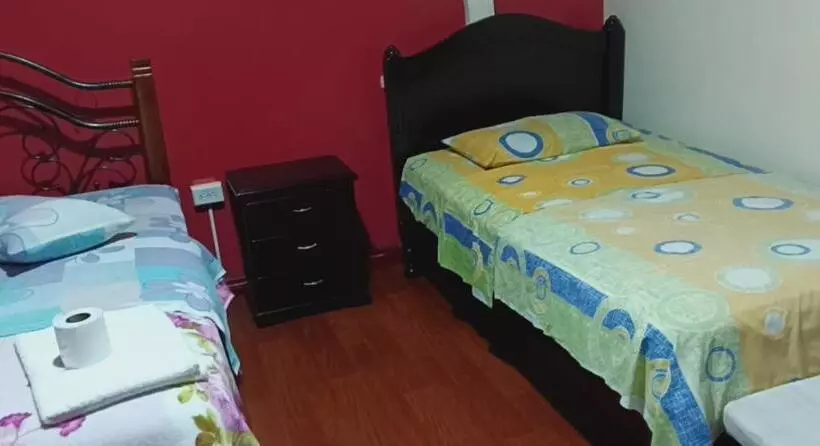 Majatalo Hostal California Star Quito