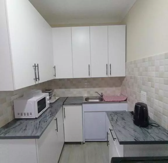 Majatalo Peshline Guest House Unit 1