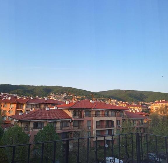 Premier Fort Beach 4