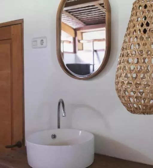 Lomakeskus Kaini Mentawai