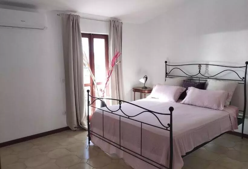 B&b Il Castello .con Balcone Vista Mare