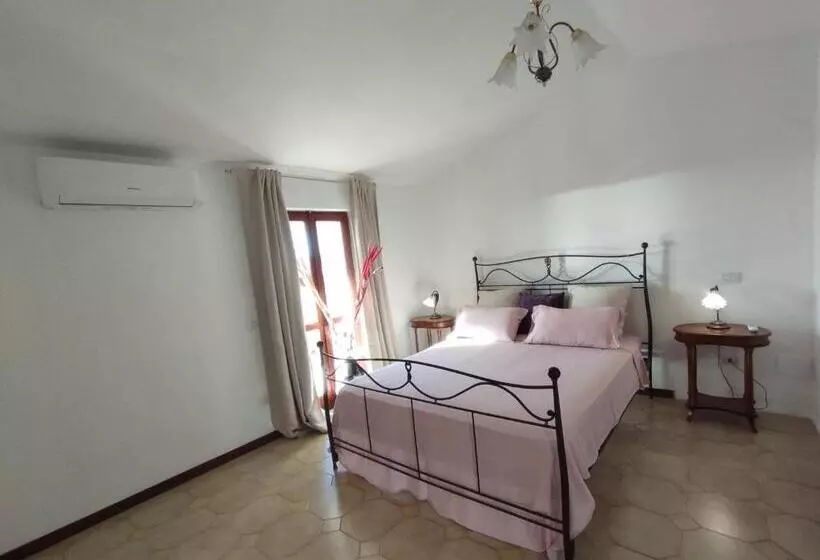 B&b Il Castello .con Balcone Vista Mare