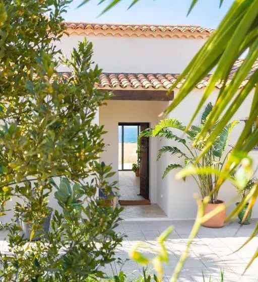 Aamiaismajoitus (B&B) Les Cactus Bleus