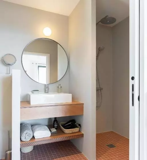 Aamiaismajoitus (B&B) Les Cactus Bleus