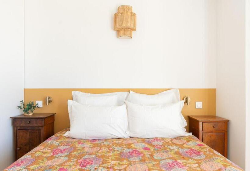 ベッドアンドブレックファースト Les Cactus Bleus