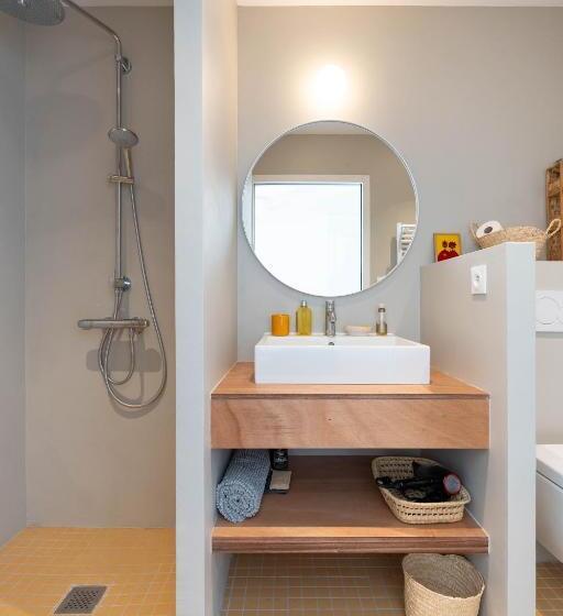 ベッドアンドブレックファースト Les Cactus Bleus