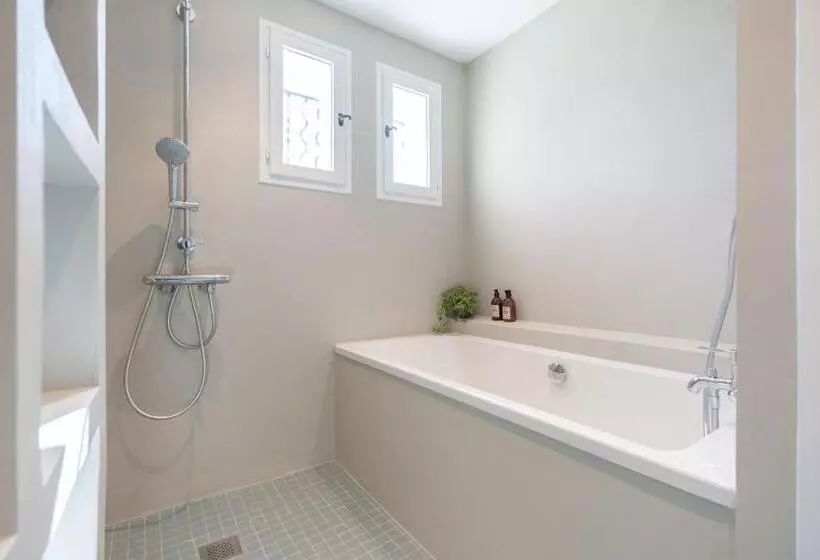 Aamiaismajoitus (B&B) Les Cactus Bleus