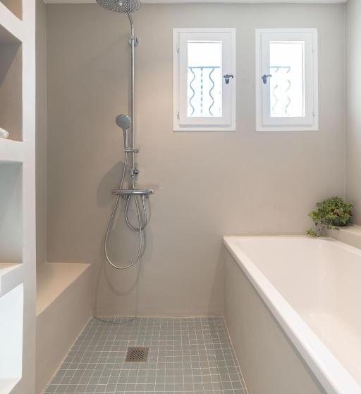 ベッドアンドブレックファースト Les Cactus Bleus