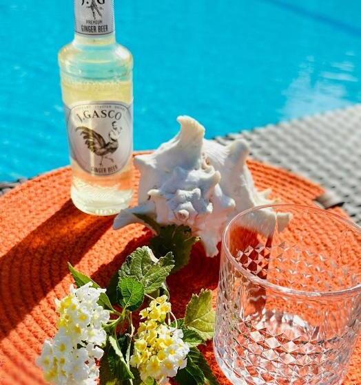 Bed and Breakfast The Home By An