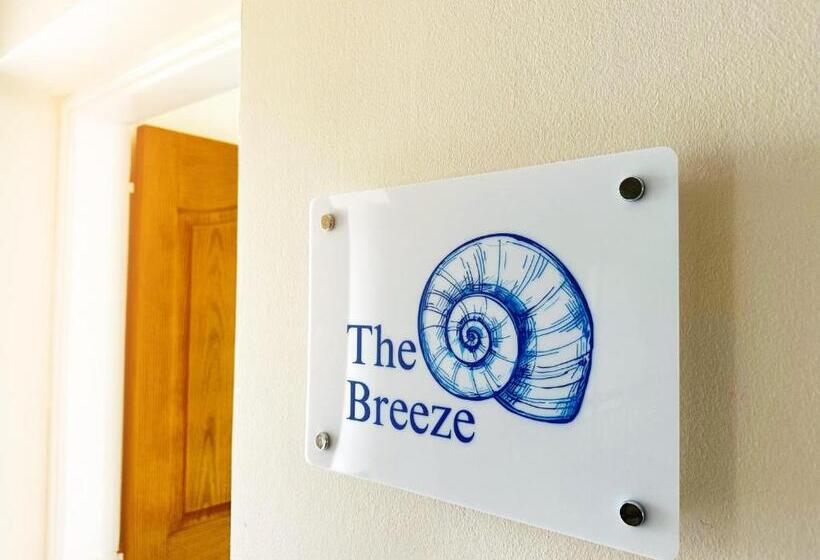 Bed and Breakfast The Home By An