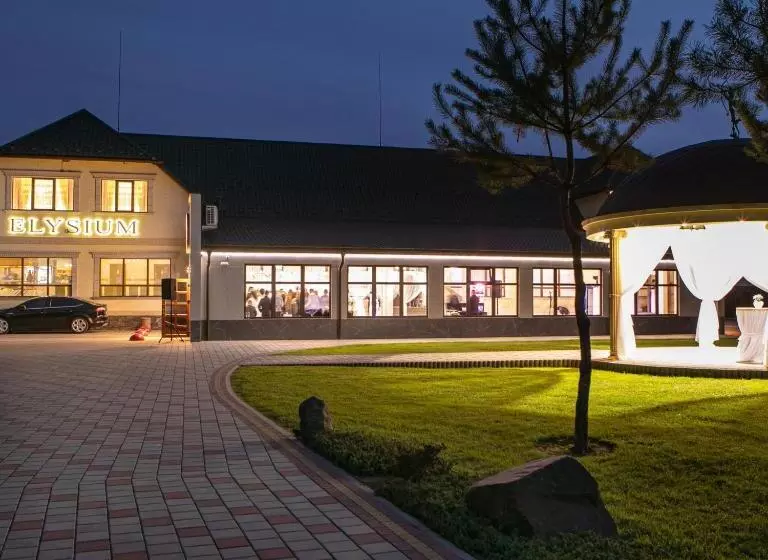 Hotelli Elysium