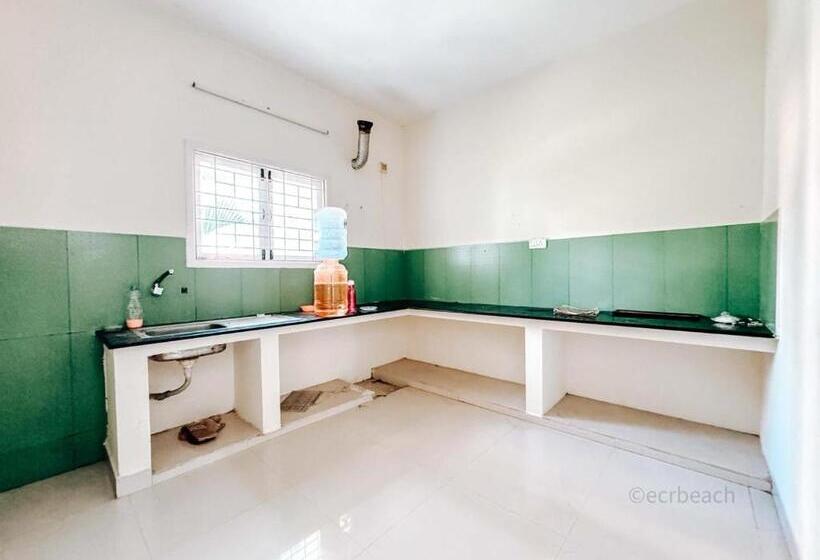 호텔 Moonwalk Beach House