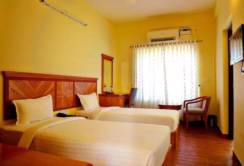 Hotelli Kollam Beach Resort