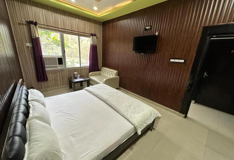 ホテル Maya Shyam