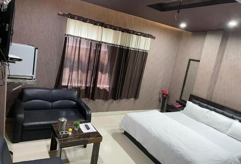 ホテル Maya Shyam