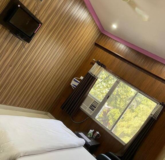 ホテル Maya Shyam