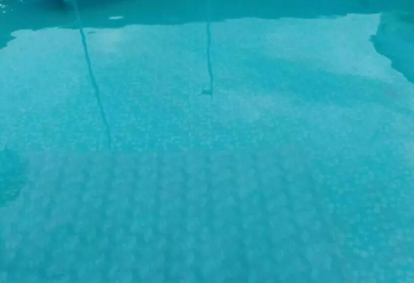 ホテル Samundra Pool Resort