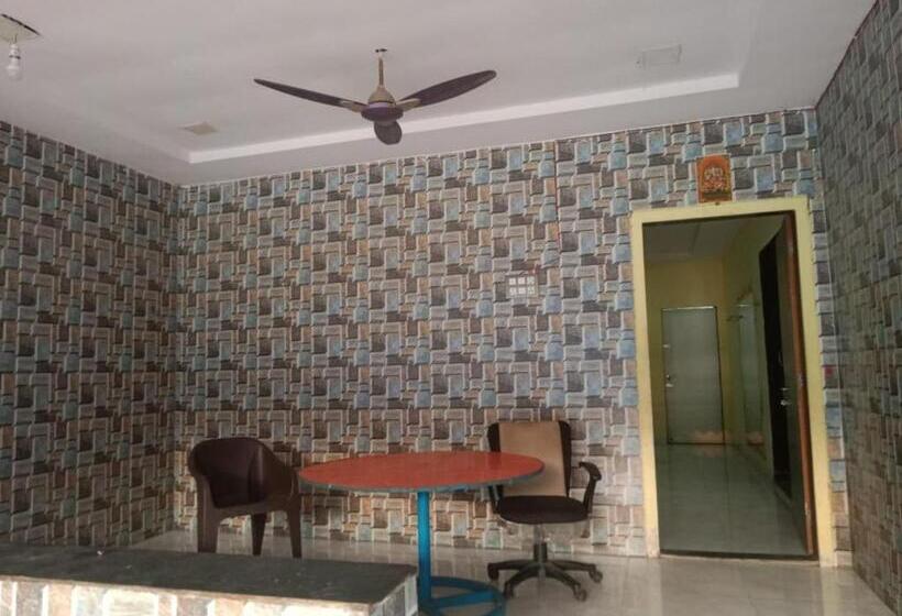 Hotel Samundra Pool Resort