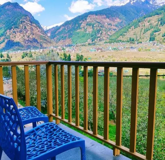 ホテル Seven Heaven Manali Scenic Mountain View Luxury Villa, Manali