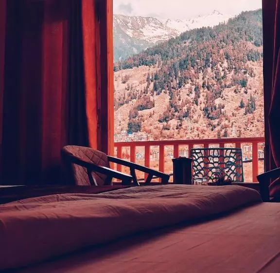 ホテル Seven Heaven Manali Scenic Mountain View Luxury Villa, Manali