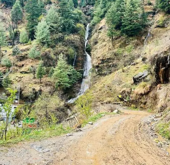 ホテル Seven Heaven Manali Scenic Mountain View Luxury Villa, Manali