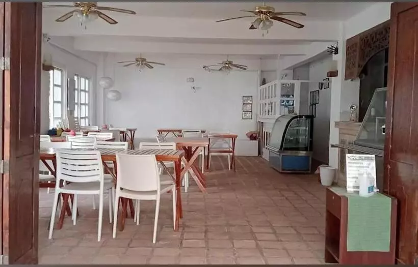 هتل Sunvilla Beachfront