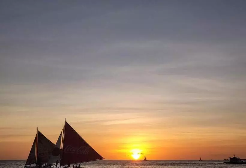 هتل Sunvilla Beachfront