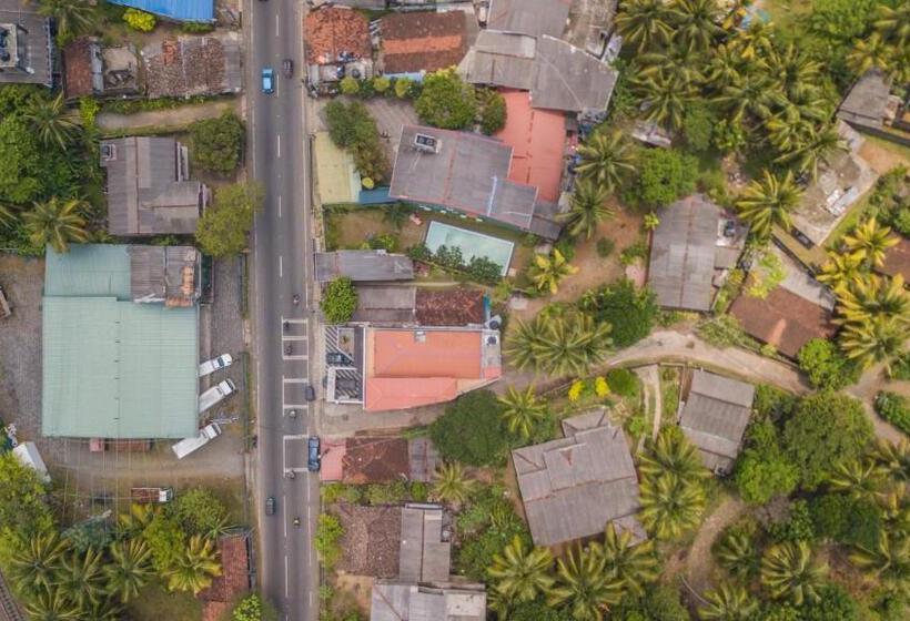 ペンション Back Packer S Oasis Unawatuna