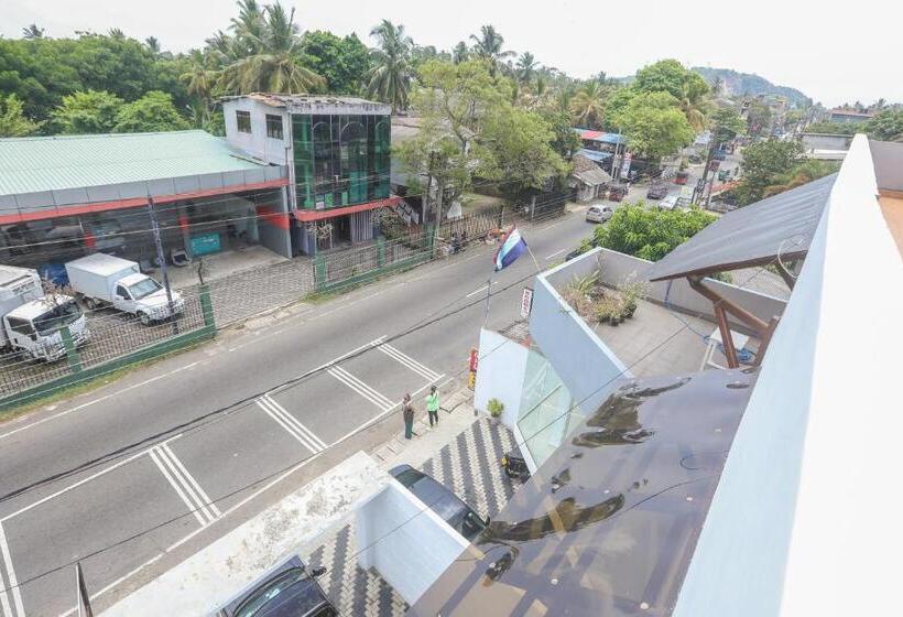 ペンション Back Packer S Oasis Unawatuna