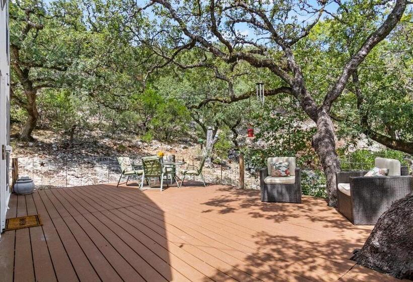 膳宿费 Big Fern Cabin