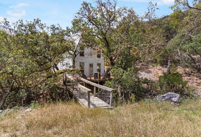 膳宿费 Big Fern Cabin