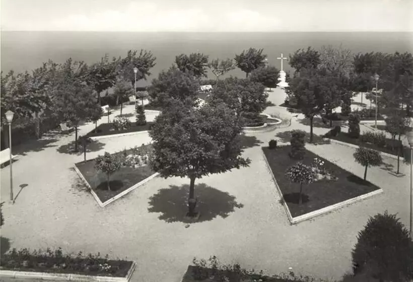 ペンション Desideri