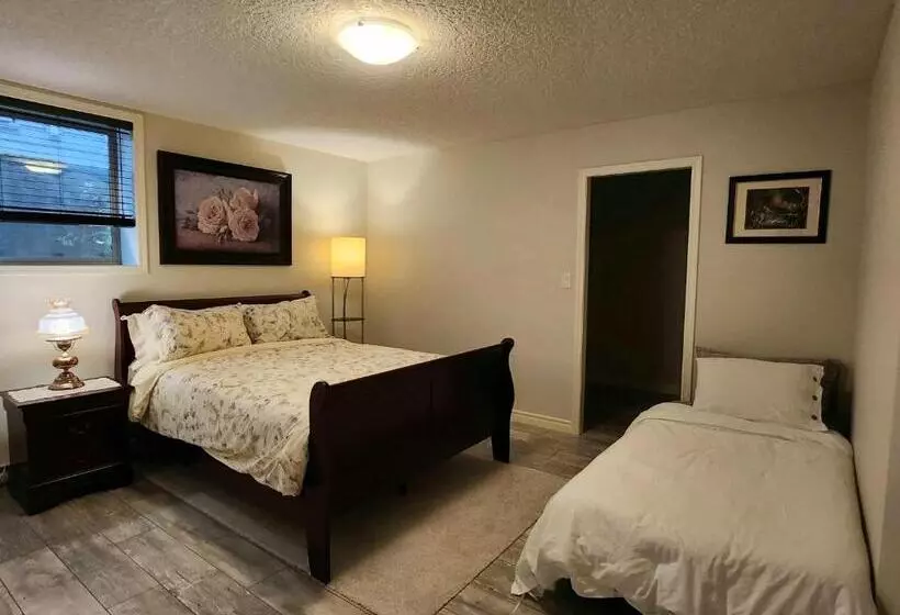 ペンション Peaceful Suite Near The Lake