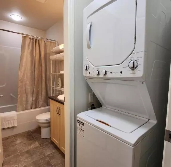 ペンション Peaceful Suite Near The Lake