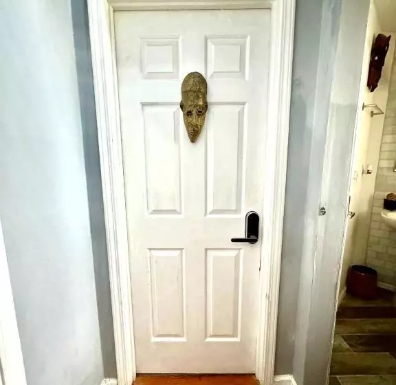 پانسیون Zen Life Oasis