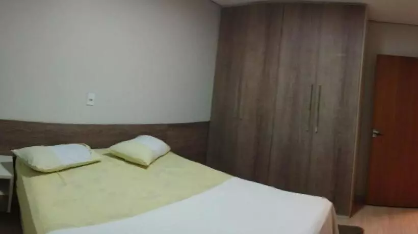 ベッドアンドブレックファースト Quarto Centro Dourados