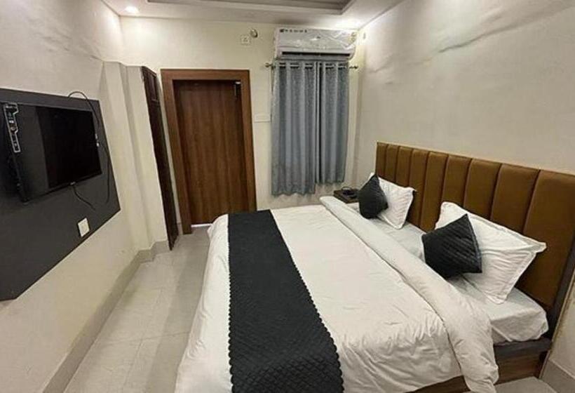 Fabhotel Downtown Residency