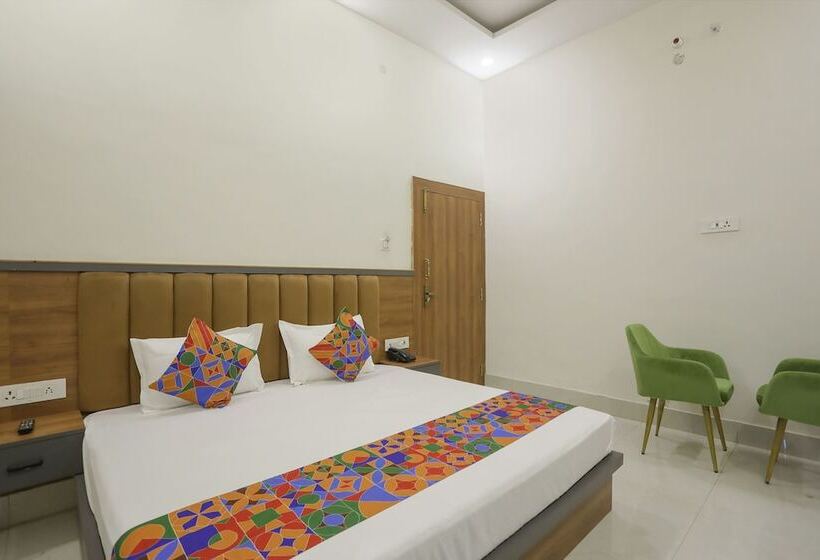 Fabhotel Downtown Residency