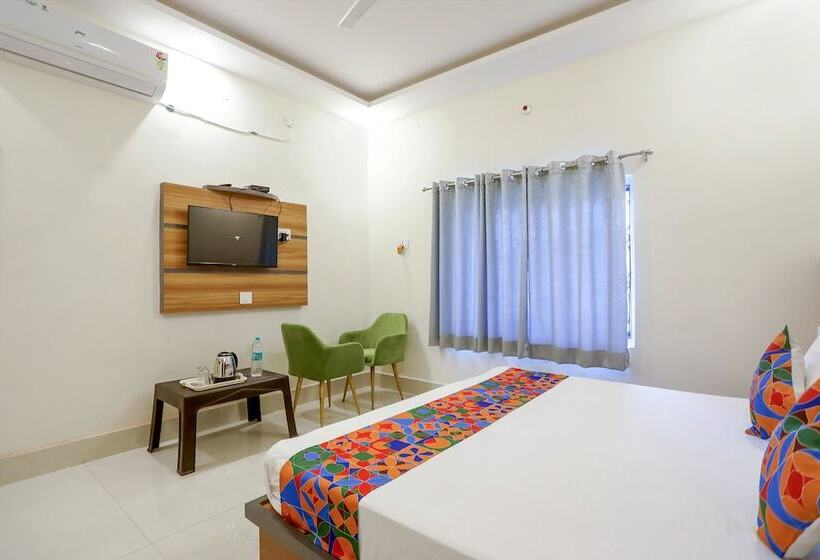 Fabhotel Downtown Residency