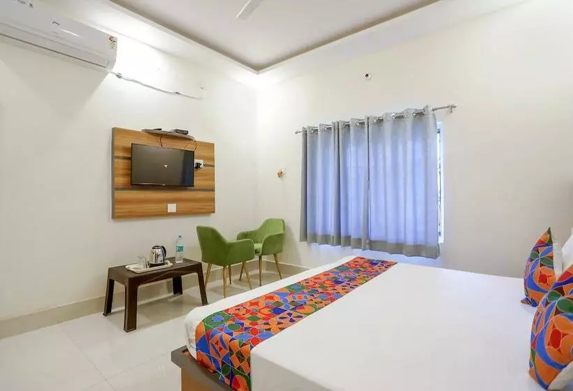 Fabhotel Downtown Residency
