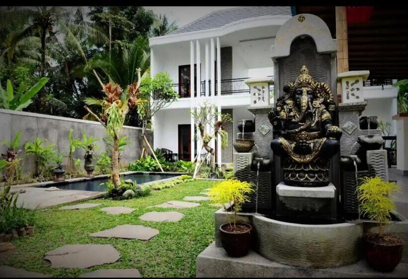 בית מלון כפרי Belvilla Abhinaya Central Ubud