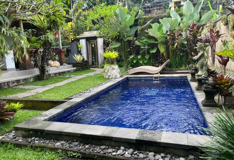 בית מלון כפרי Belvilla Abhinaya Central Ubud