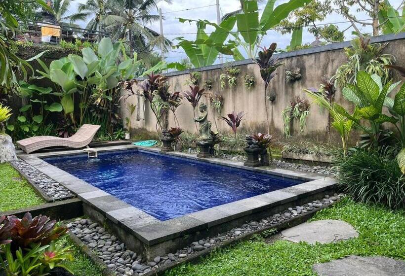 בית מלון כפרי Belvilla Abhinaya Central Ubud