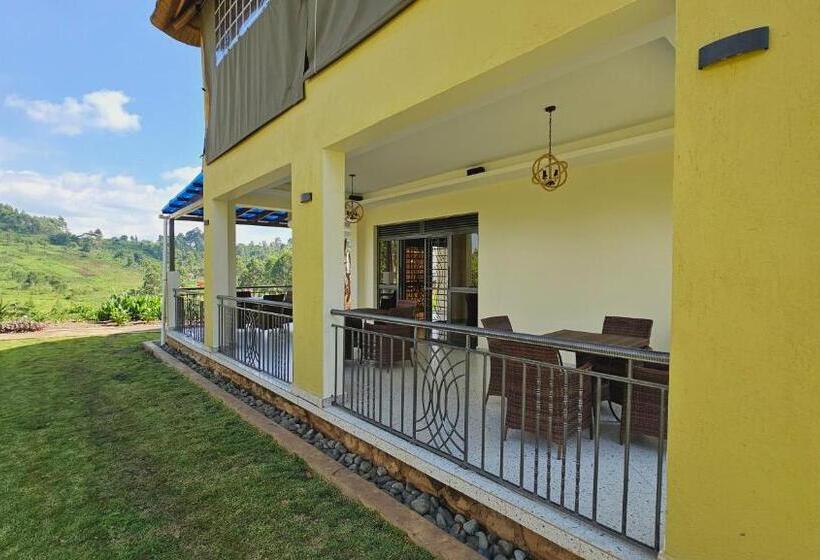 هتل Kaije Country Cottages