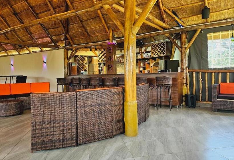 هتل Kaije Country Cottages