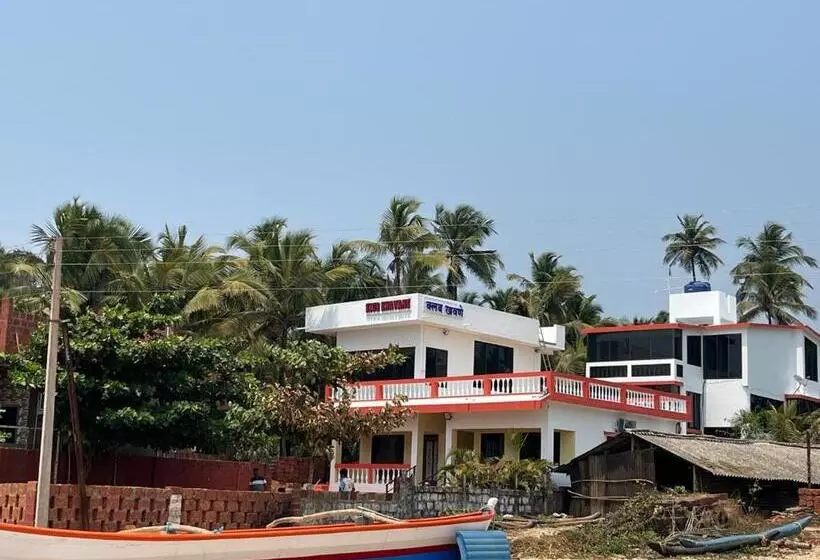 Hotelli Klub Khavana  The Exclusive Beachfront Resort