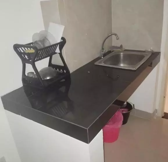 Hotelli Oyo 93833 Habitat Stay