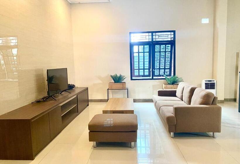 Hotel Oyo 93838 Delia Inn Syariah