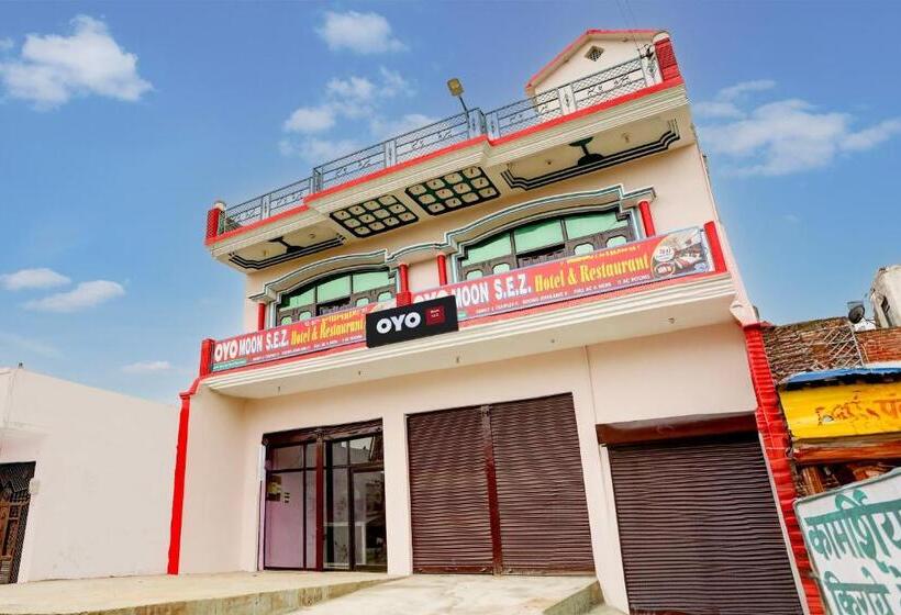 בית מלון כפרי Oyo Flagship Moon S.e.z